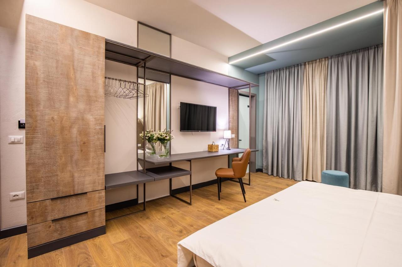 Allure Boutique Hotel Tiranë Luaran gambar