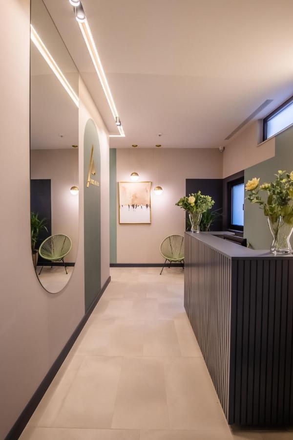 Allure Boutique Hotel Tiranë Luaran gambar