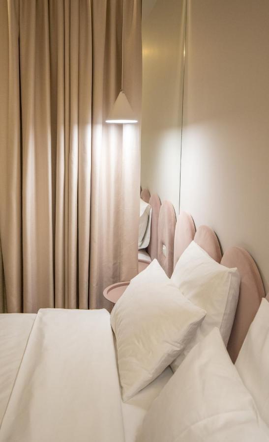 Allure Boutique Hotel Tiranë Luaran gambar