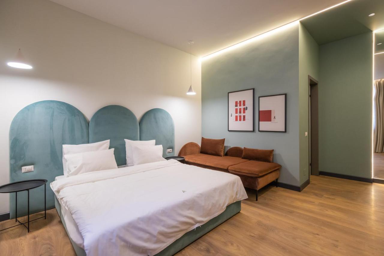 Allure Boutique Hotel Tiranë Luaran gambar