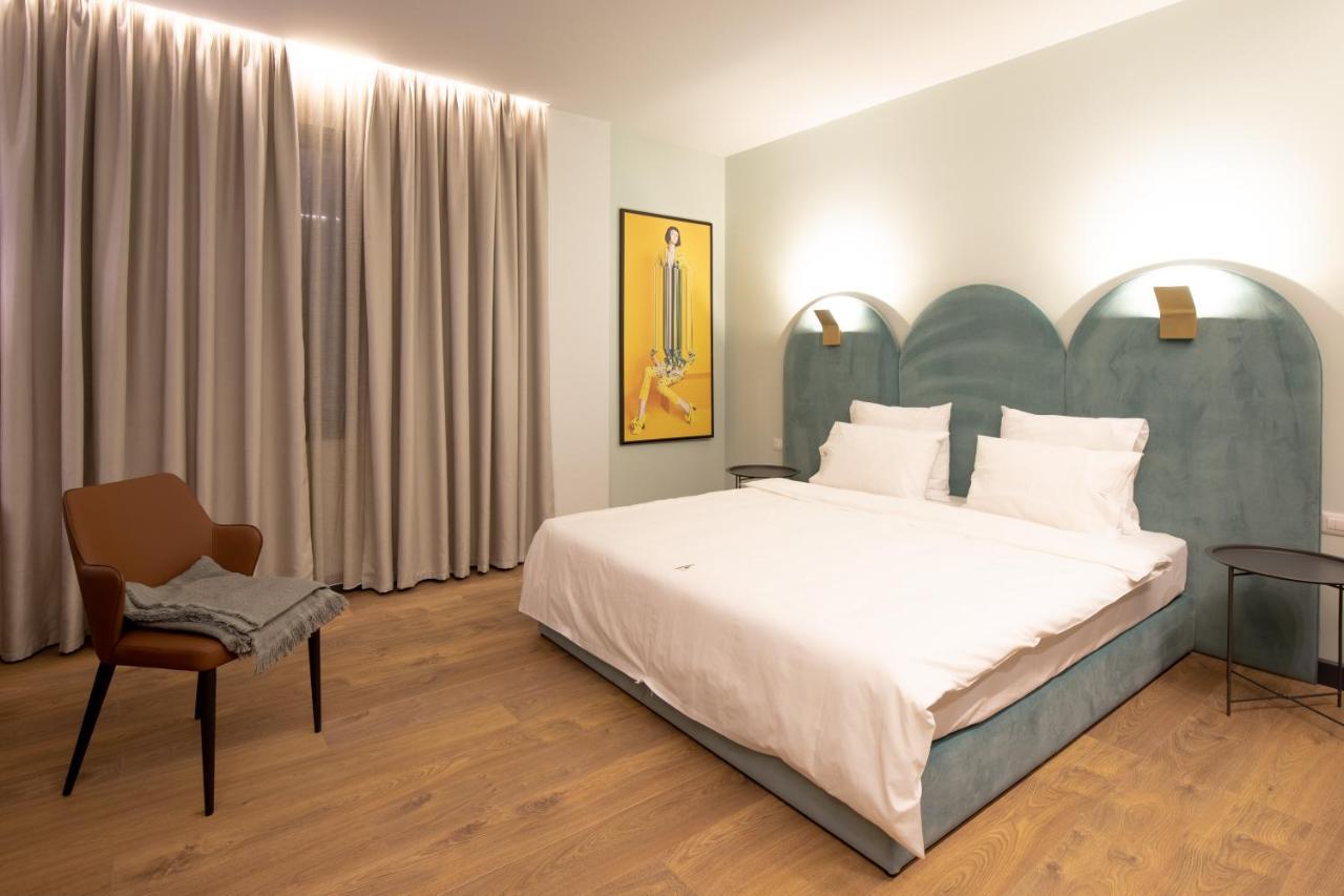 Allure Boutique Hotel Tiranë Luaran gambar