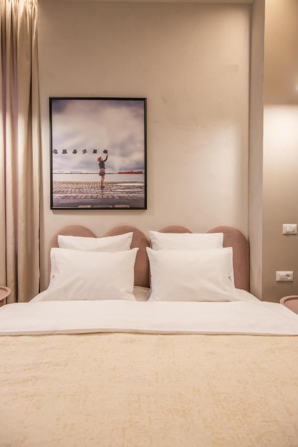 Allure Boutique Hotel Tiranë Luaran gambar