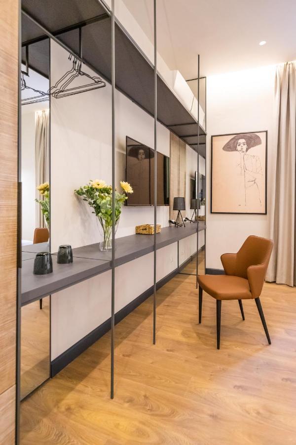 Allure Boutique Hotel Tiranë Luaran gambar