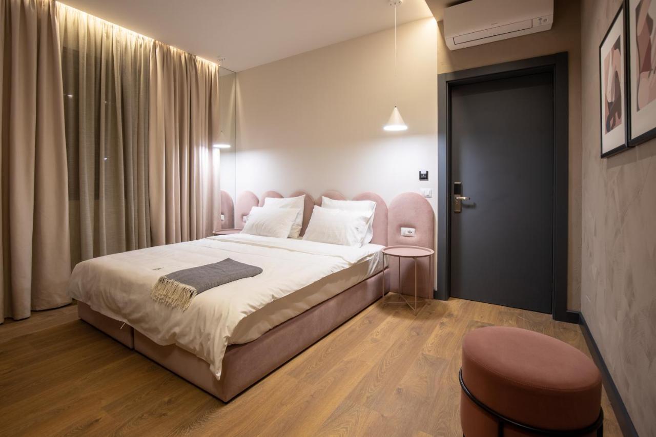 Allure Boutique Hotel Tiranë Luaran gambar