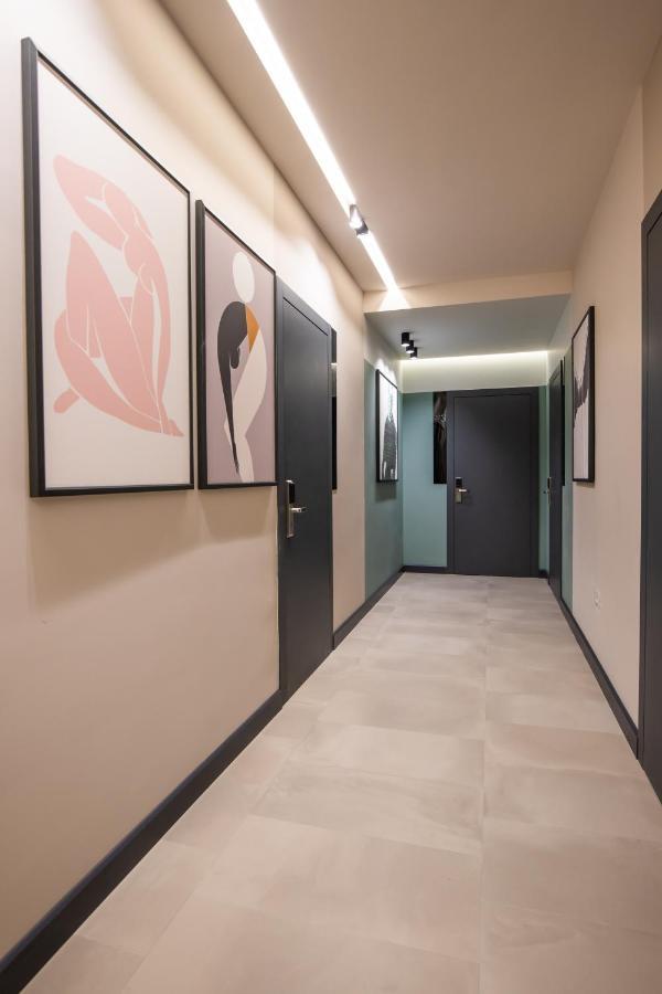 Allure Boutique Hotel Tiranë Luaran gambar