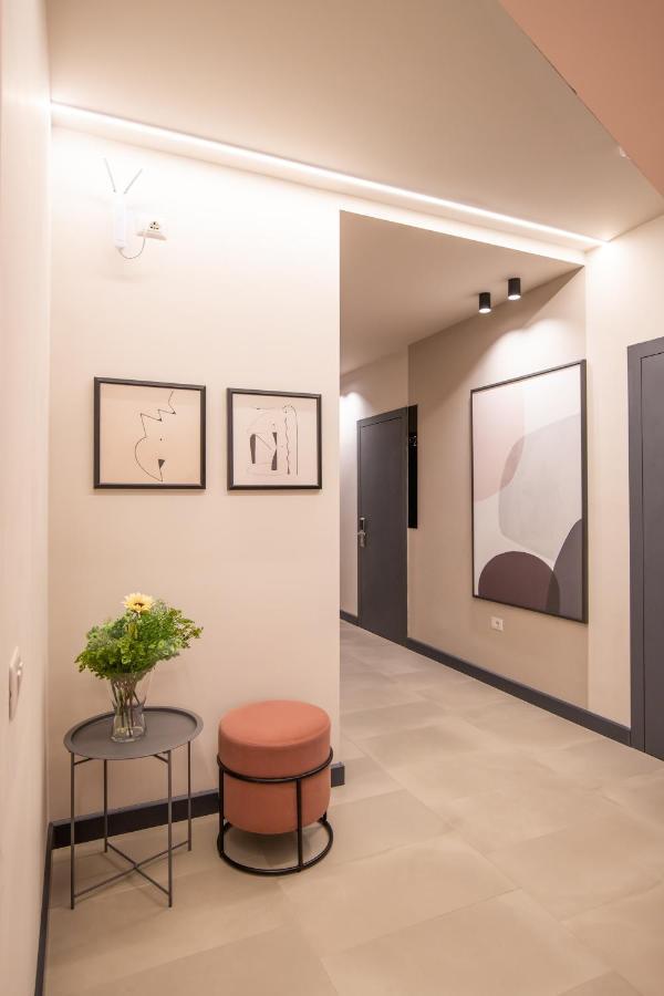 Allure Boutique Hotel Tiranë Luaran gambar